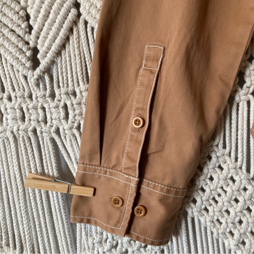 NWT Madewell Darted Button-Up Shirt in (Re)generative Chino - Picture 9 of 10